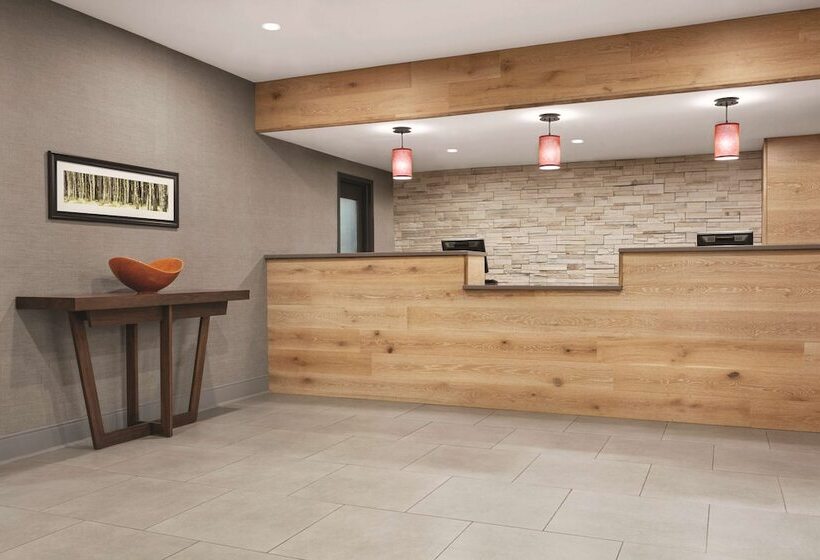 בית מלון כפרי Country Inn & Suites By Radisson, Williamsburg East Busch Gardens , Va