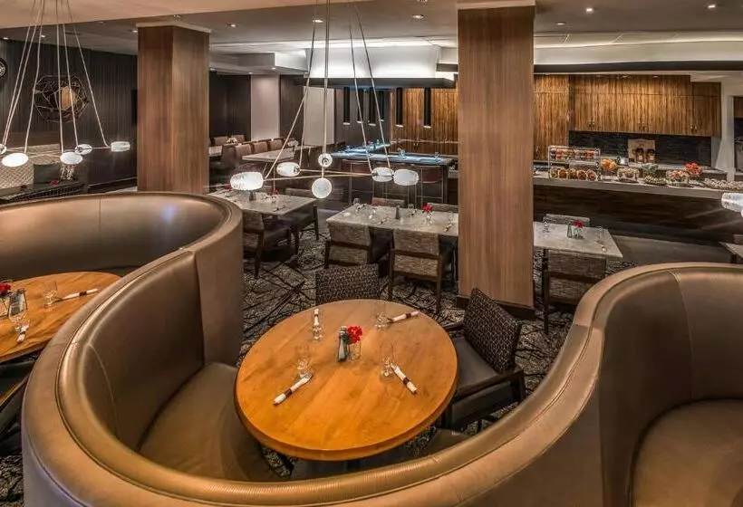 Hotel Courtyard By Marriott Bethesda Chevy Chase