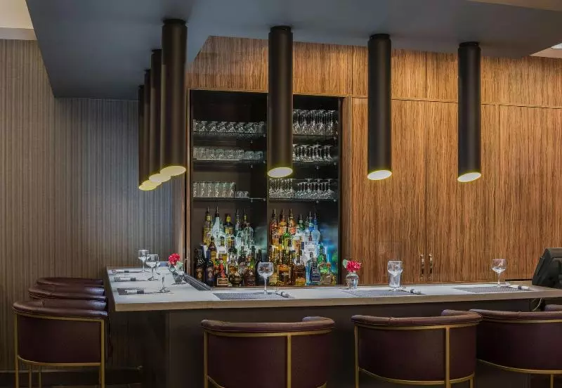 Hotel Courtyard By Marriott Bethesda Chevy Chase