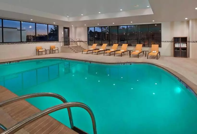 호텔 Courtyard By Marriott Philadelphia City Avenue