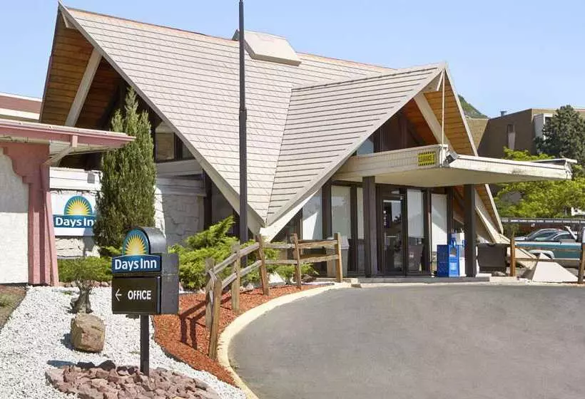 ホテル Days Inn By Wyndham Colorado Springs/garden Of The Gods