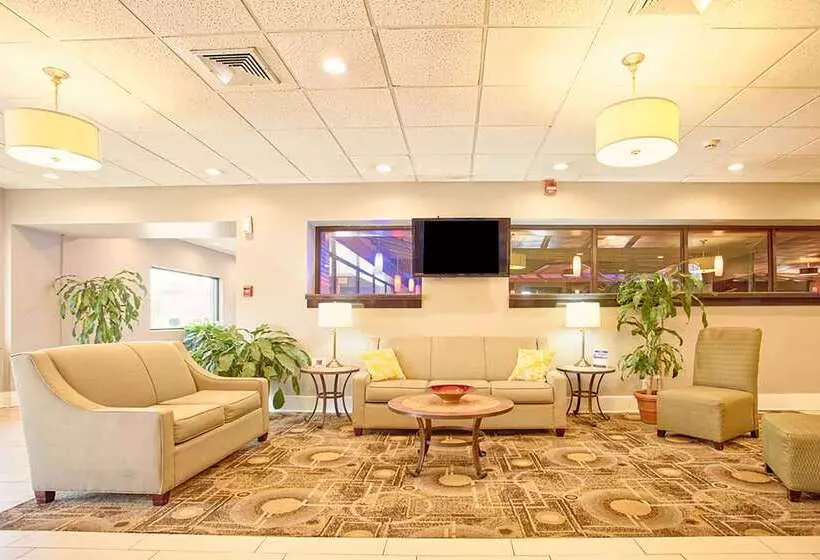 Otel Days Inn & Suites By Wyndham Johnson City