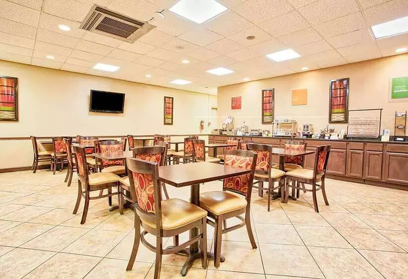 Otel Days Inn & Suites By Wyndham Johnson City