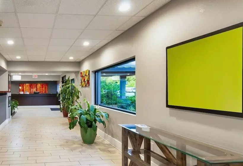 Otel Days Inn & Suites By Wyndham Johnson City