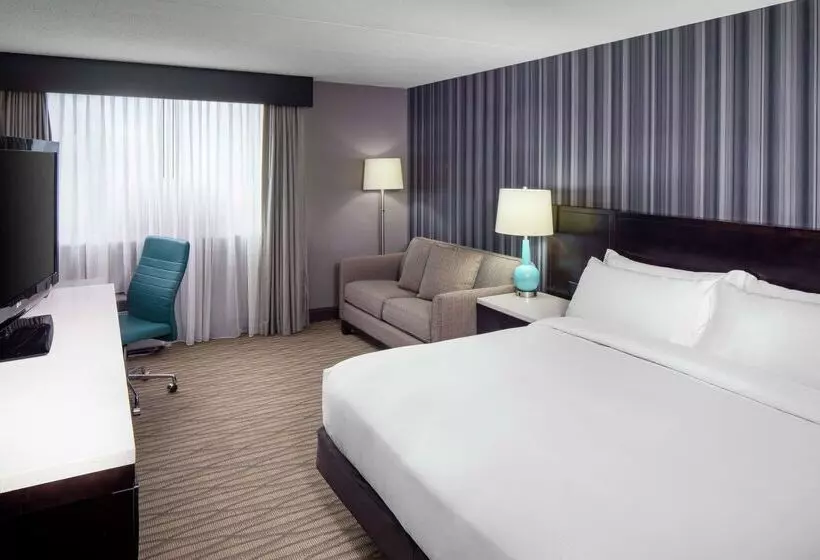 Отель Wyndham Garden Westlake