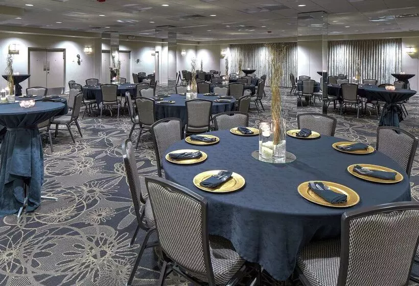 Szálloda Doubletree By Hilton Madison Downtown