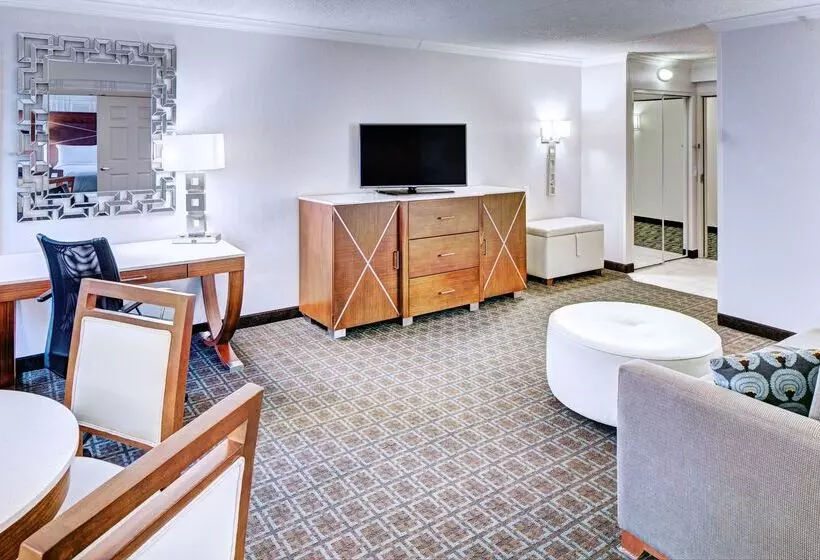 Szálloda Doubletree By Hilton Madison Downtown