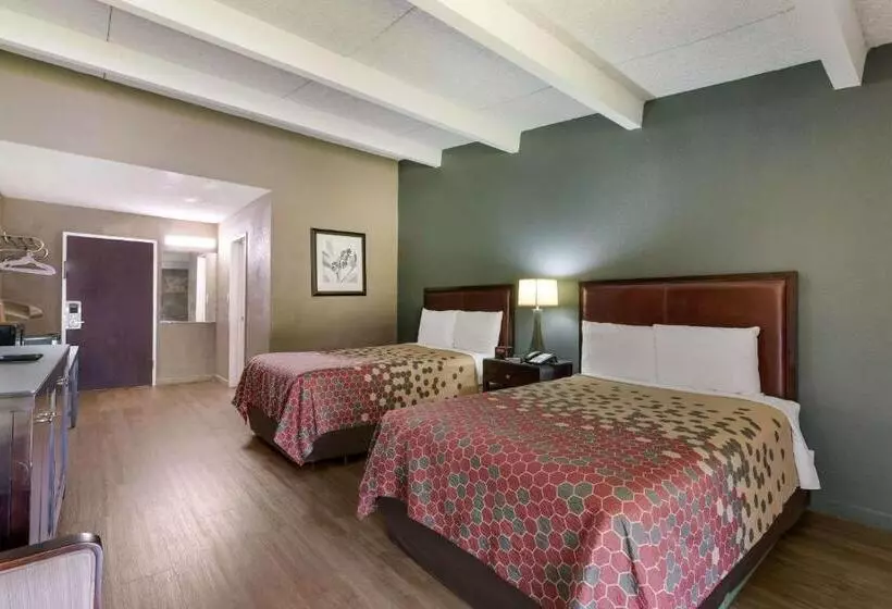 Otel Econo Lodge