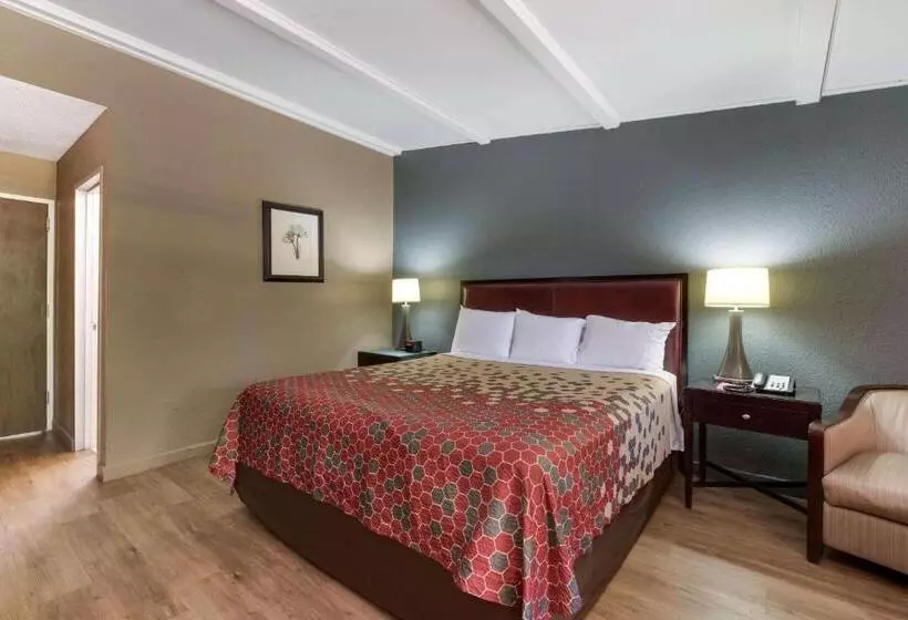 Otel Econo Lodge