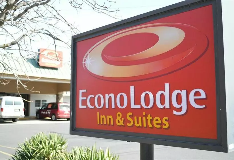 ホテル Econo Lodge Inn & Suites Spokane