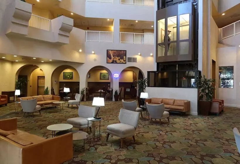 Greentree Hotel Phoenix West