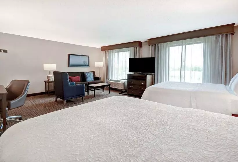 فندق Hampton Inn & Suites Alexandria Old Town Area South