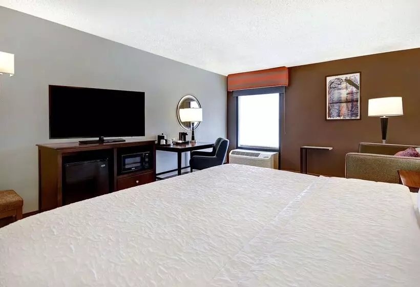 فندق Hampton Inn & Suites Alexandria Old Town Area South