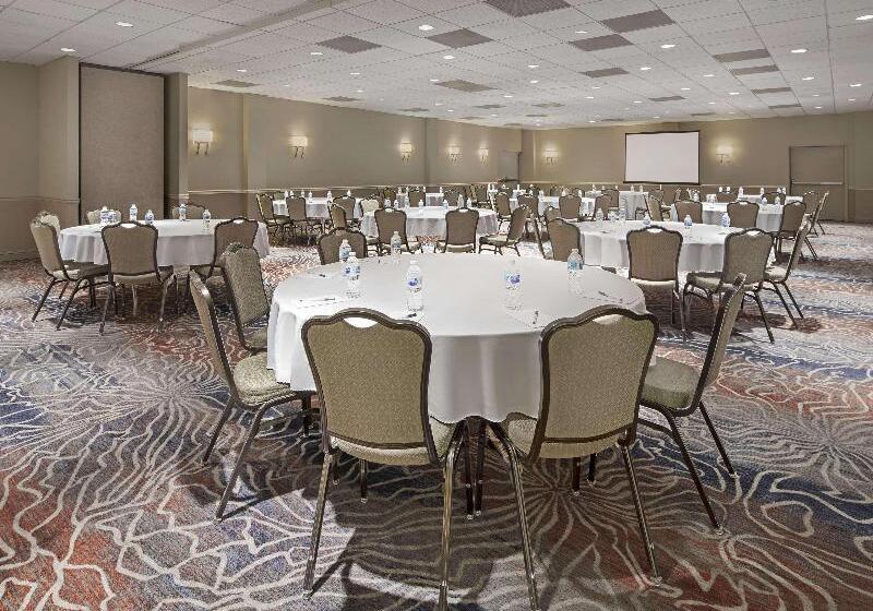 فندق Hampton Inn & Suites Alexandria Old Town Area South