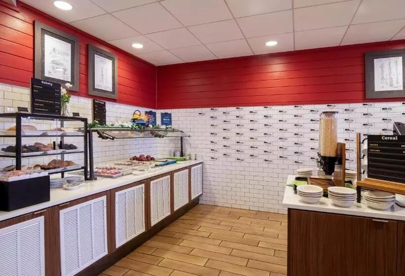 هتل Holiday Inn Nashville Vanderbilt, An Ihg