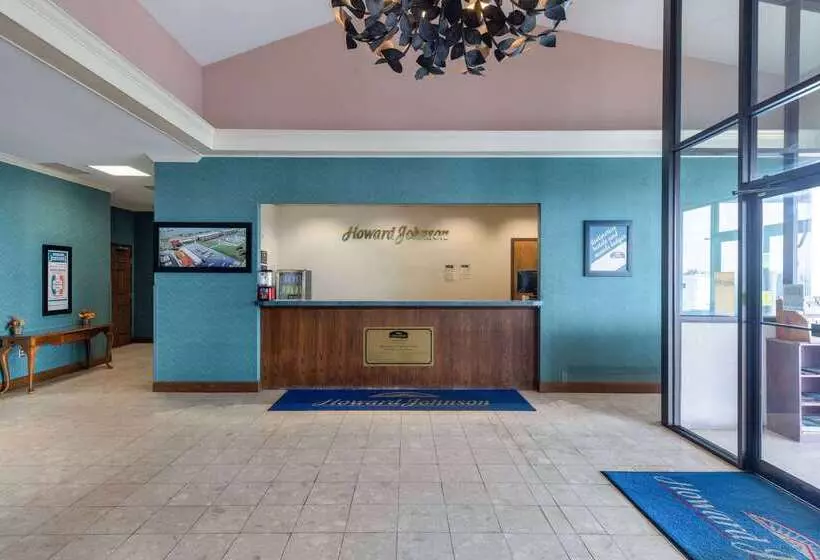 Howard Johnson Hotel & Conference Center By Wyndham Salem