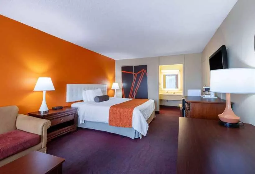 Howard Johnson Hotel & Conference Center By Wyndham Salem