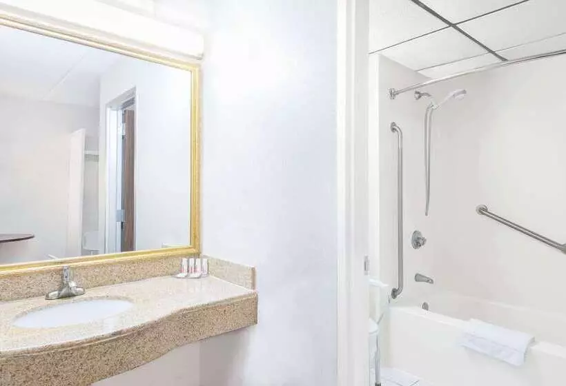 Hotelli Howard Johnson By Wyndham Saugerties