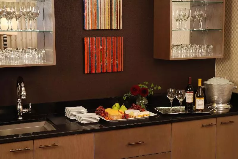 Отель Inn At The Market