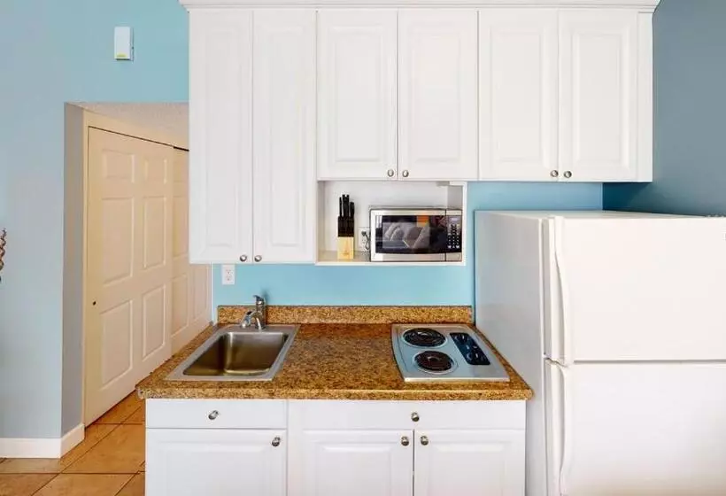 Otel Island Inn Beach Resort