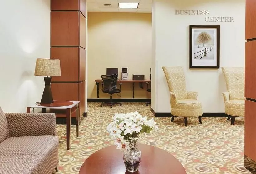 فندق La Quinta Inn & Suites Pittsburgh North