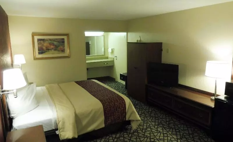 호텔 Red Roof Inn Fredericksburg South