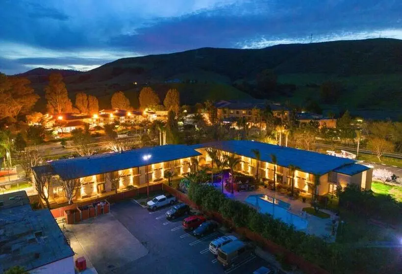 בית מלון כפרי Calle Joaquin   San Luis Obispo