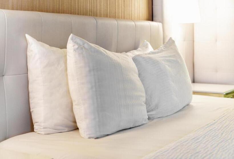 هتل Calle Joaquin San Luis Obispo