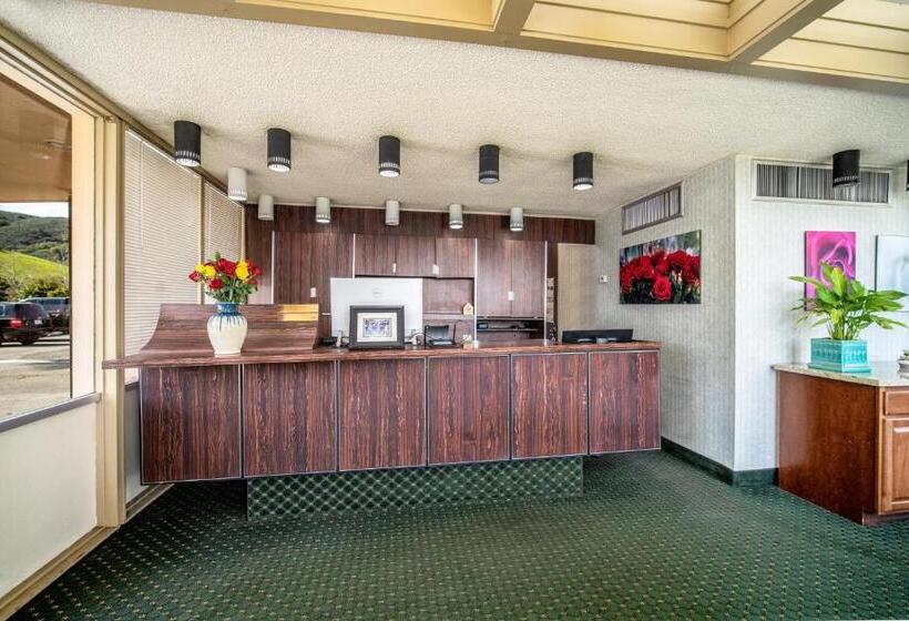 هتل Calle Joaquin San Luis Obispo