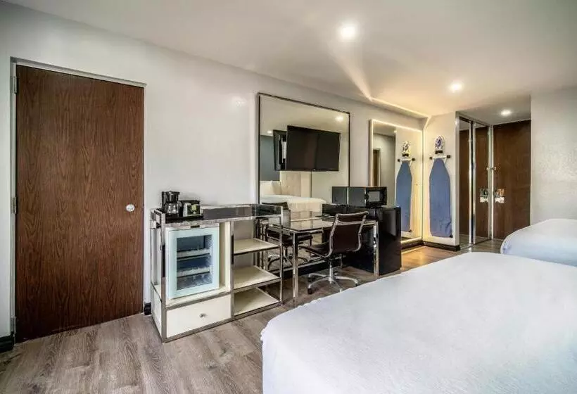 בית מלון כפרי Calle Joaquin   San Luis Obispo