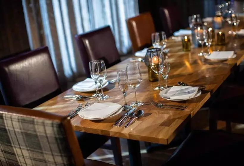 Отель The Baronette Renaissance Detroitnovi