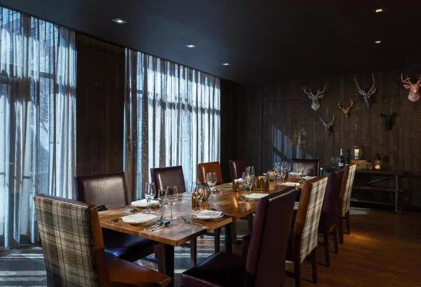 Отель The Baronette Renaissance Detroitnovi