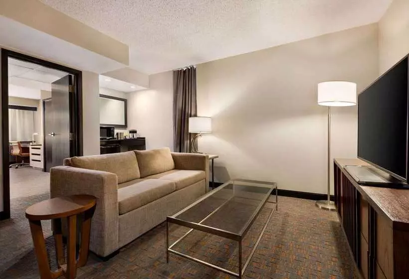 هتل Wyndham Fort Smith City Center