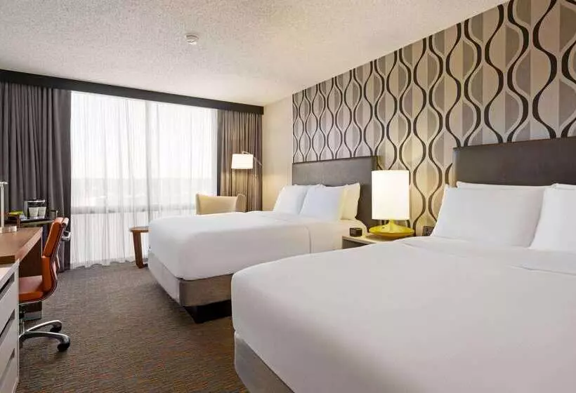 هتل Wyndham Fort Smith City Center