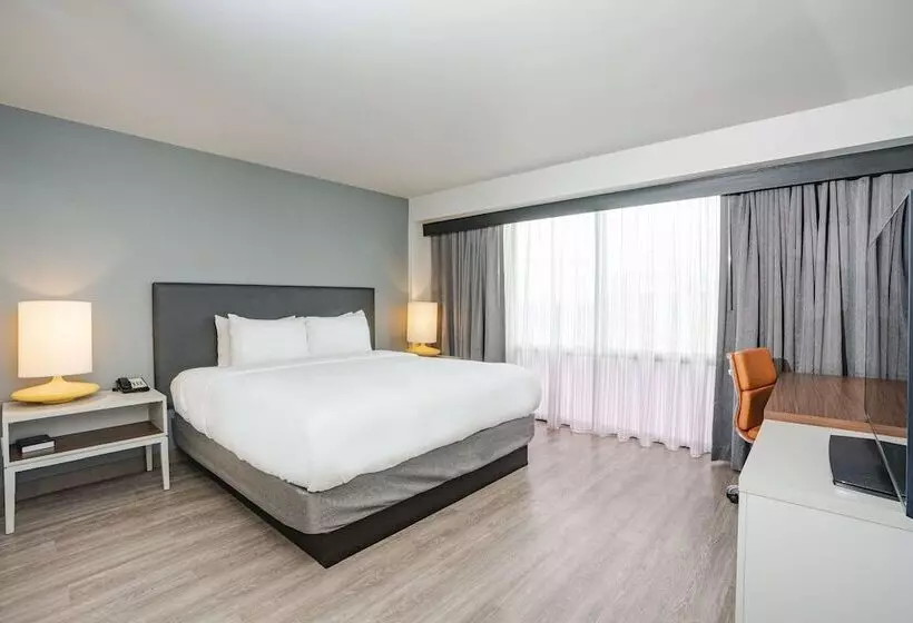 هتل Wyndham Fort Smith City Center