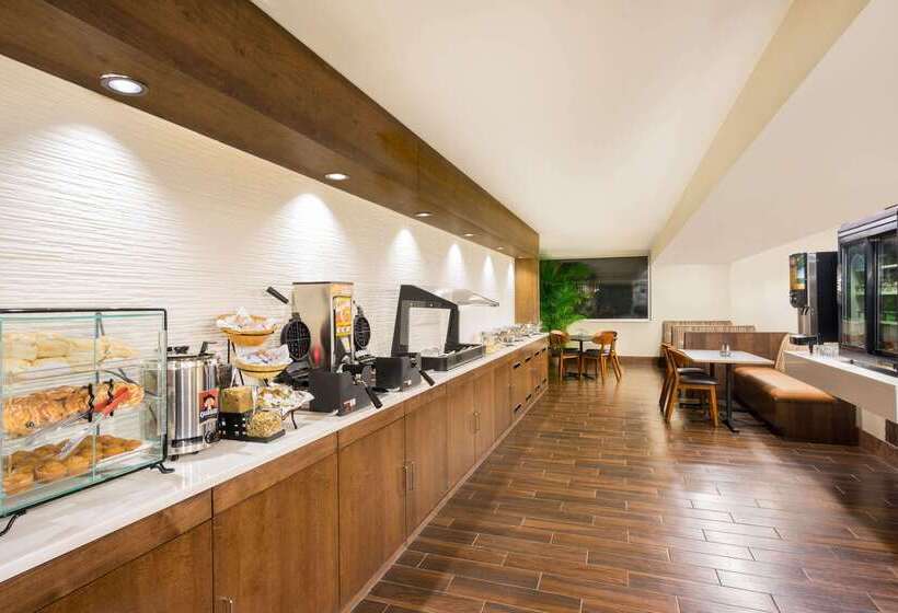 ホテル Wyndham Garden Washington Dc North