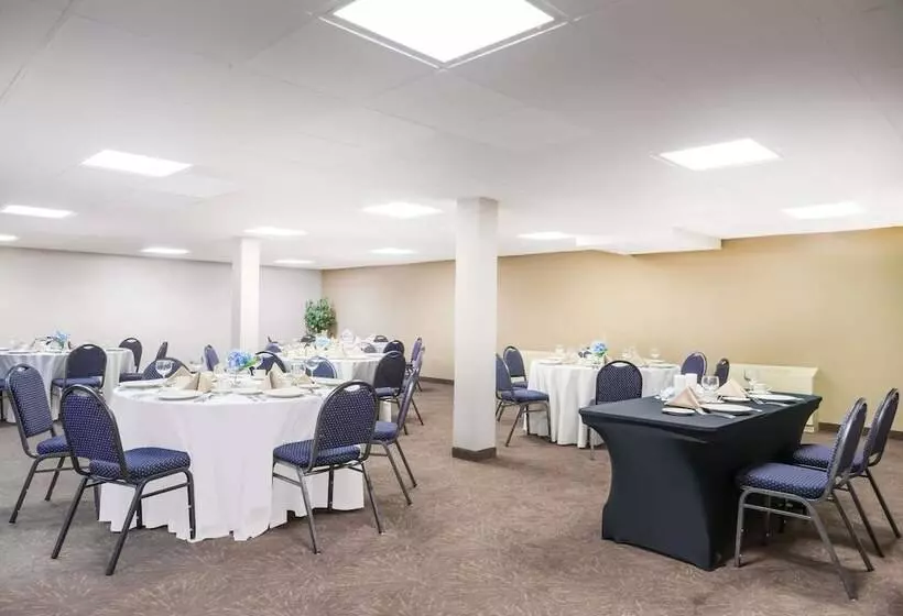 호텔 Wyndham Garden Washington Dc North