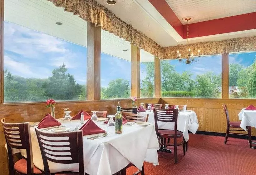 호텔 Wyndham Garden Washington Dc North