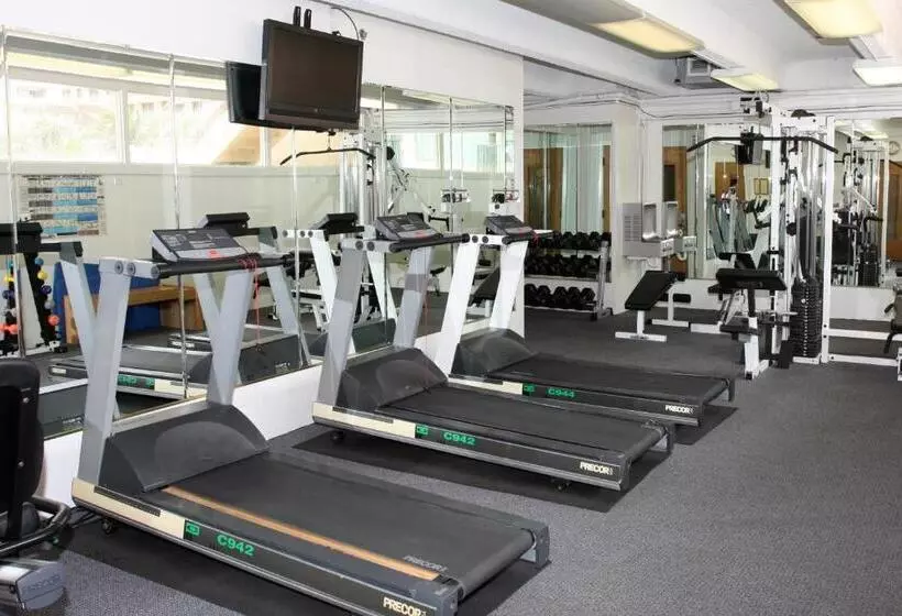 Imperial Hawaii Resort