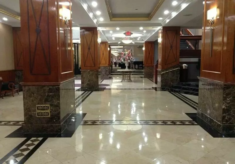 Clarion Hotel Empire Meadowlands