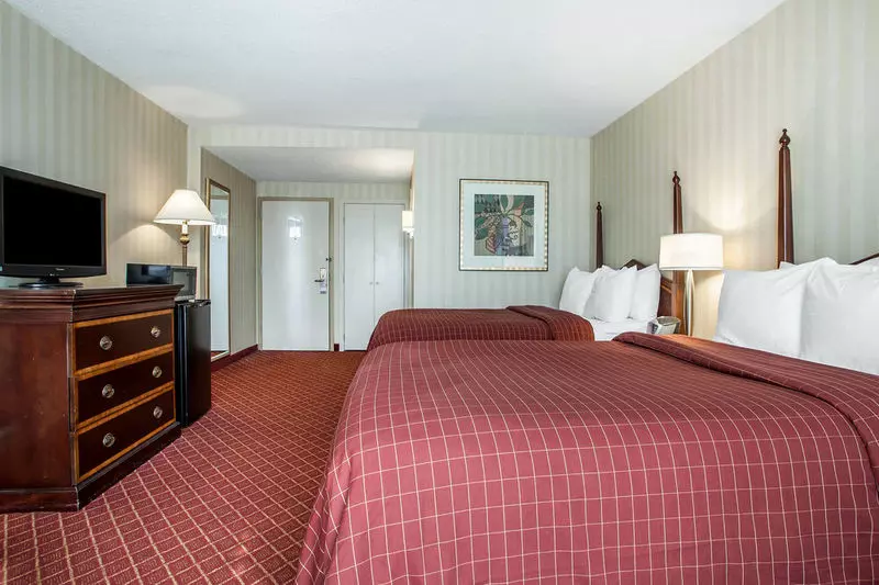 Clarion Hotel Empire Meadowlands