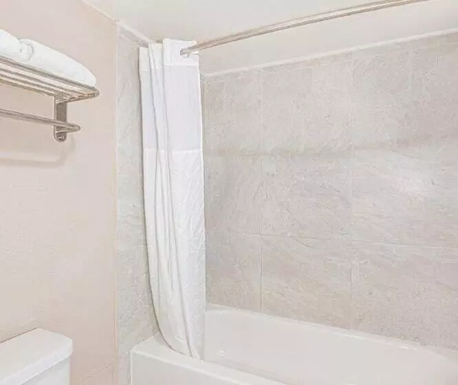 فندق Casa Bella Inn & Suites Extended Stay