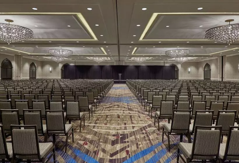 בית מלון כפרי Crystal Gateway Marriott