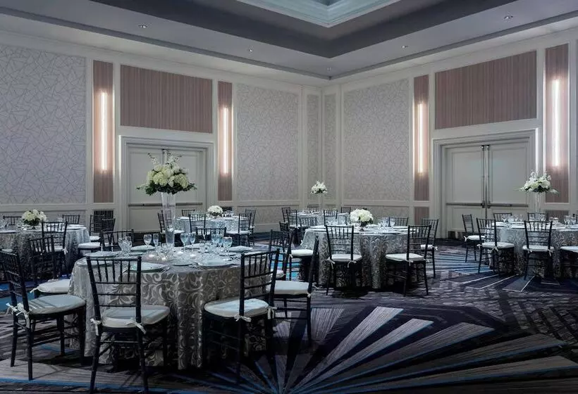 בית מלון כפרי Crystal Gateway Marriott