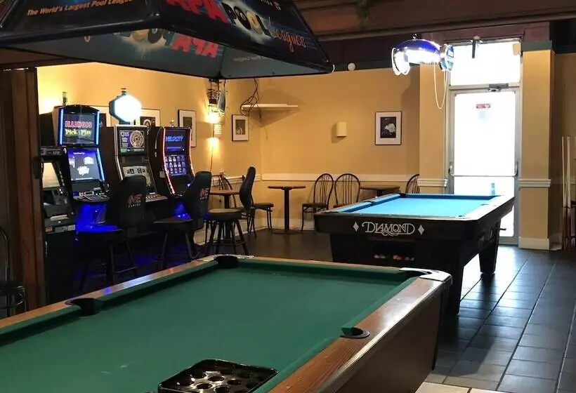 Days Hotel By Wyndham Danville Conference Center