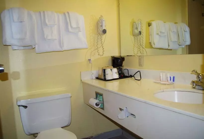 Days Hotel By Wyndham Danville Conference Center