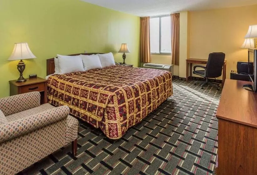 Days Hotel By Wyndham Danville Conference Center