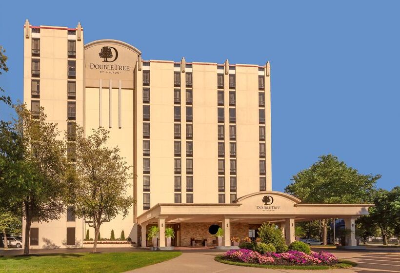 בית מלון כפרי Doubletree By Hilton Philadelphia Airport