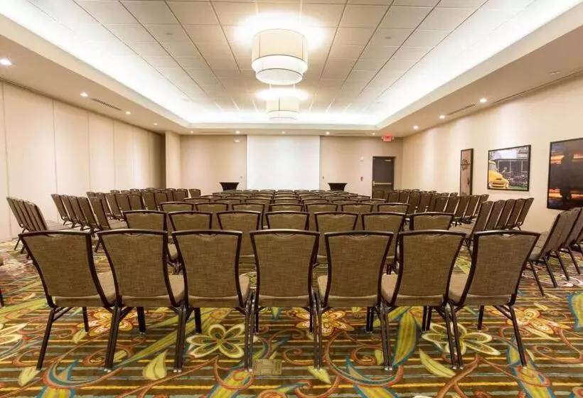 Hotel Drury Inn & Suites Mcallen