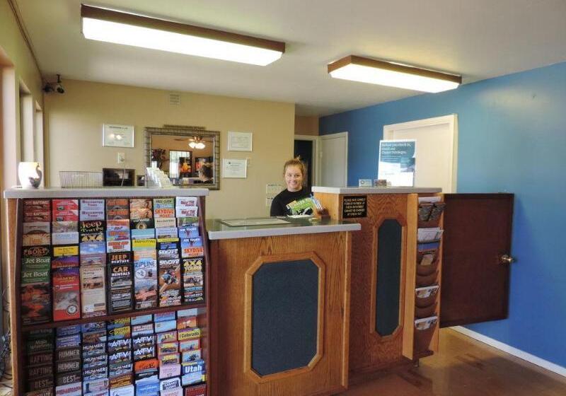 هتل Expedition Lodge